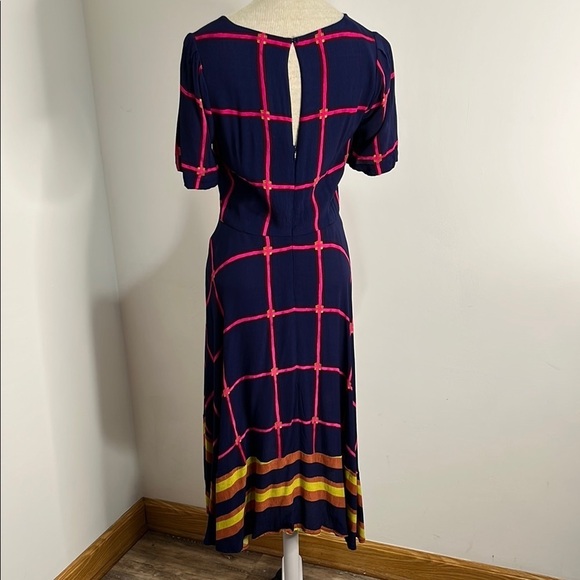 HD in Paris Anthropologie Striped Pane Midi Dress Women's Size 2 - Picture 2 of 16